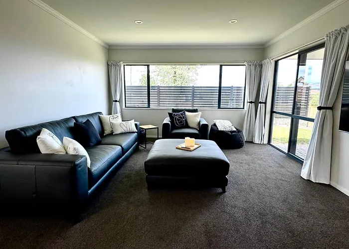 Tranquil Taupo